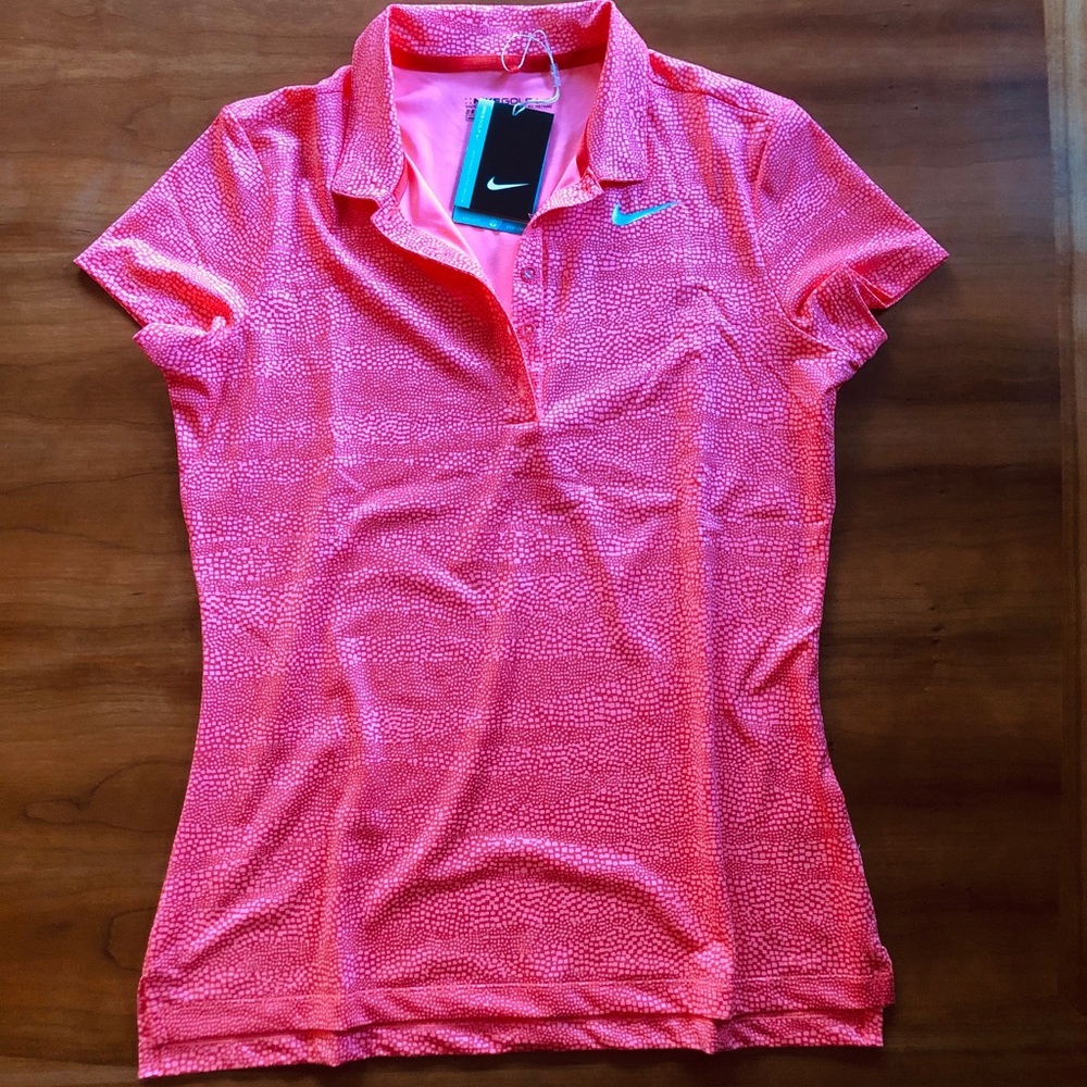NWT! Nike women’s golf polo, medium